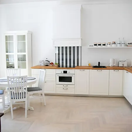 Apartman Rycerska - Stone Steps