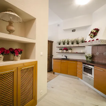 Rycerska - Stone Steps Apartman *